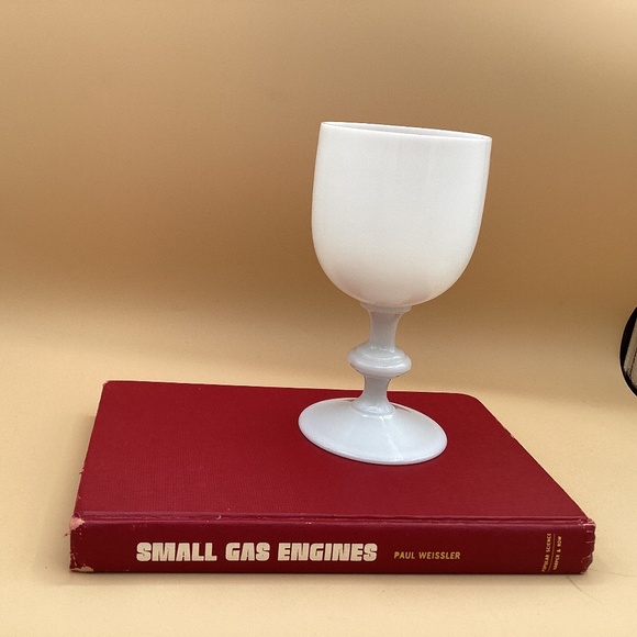 Single vintage Portieux Vallerysthal water goblet - Picture 1 of 4
